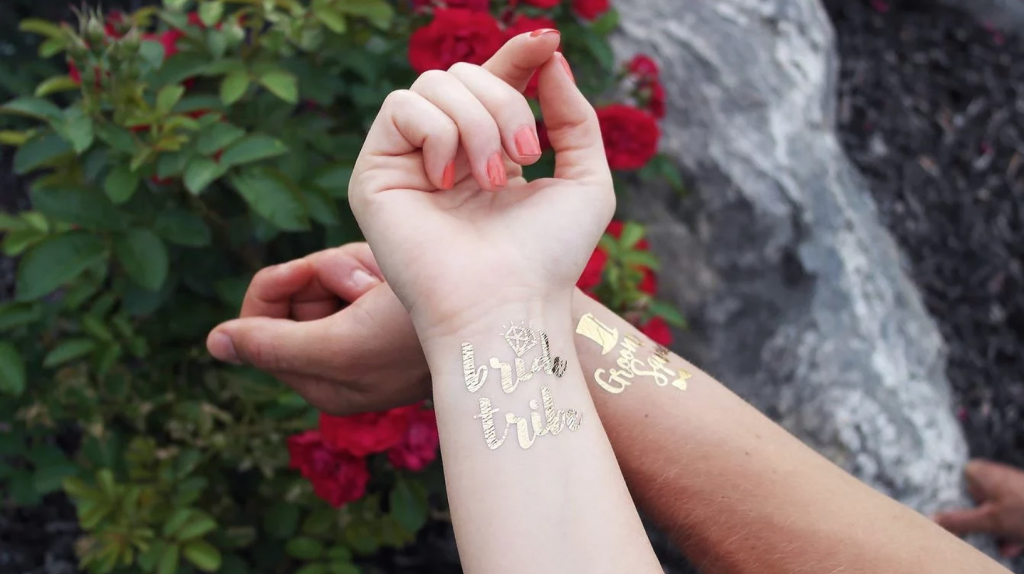 forlover utdrikningslag marry & juliet tips aktiviteter gull tatovering tattoo